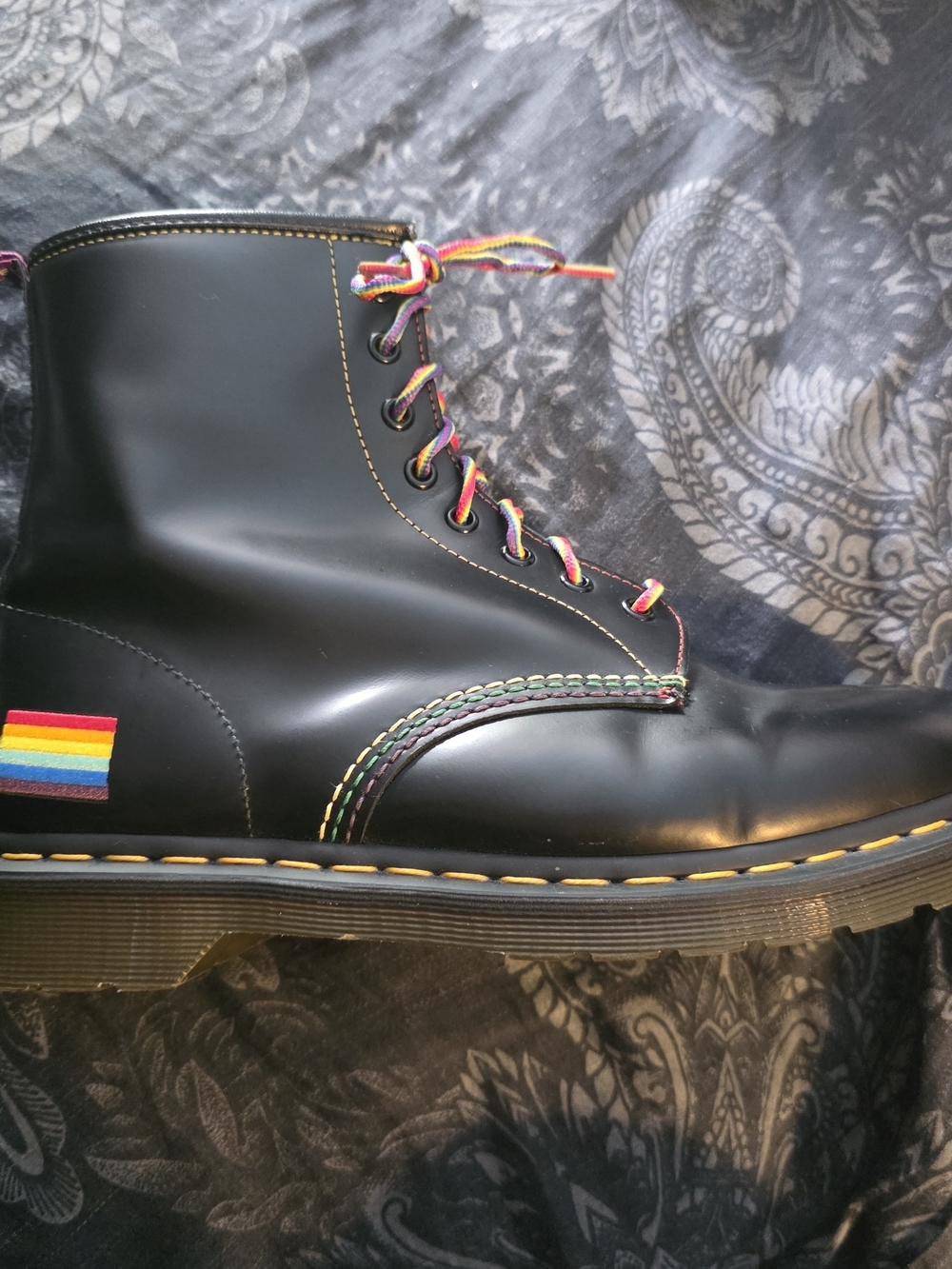 Dr. Martens 1460 Pride Rainbow Stitch Lace Combat Boots Men’s 10 Women’s 11 - Picture 7 of 11